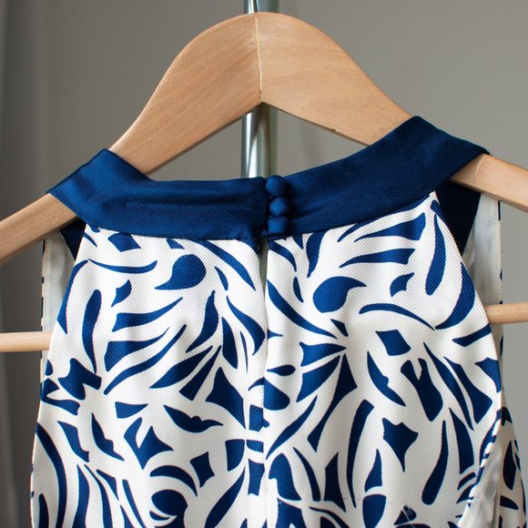 Ann Taylor Old Money Petites Size 2 Navy and White Dress - Picture 5 of 13